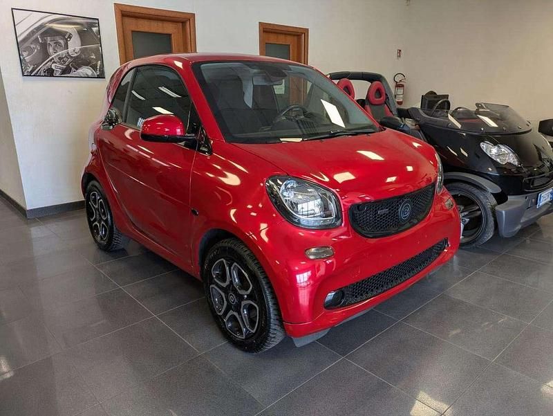 Usata Smart ForTwo Coupé Brabus 71 CV (52 kW) 2016 Rosso Utilitaria