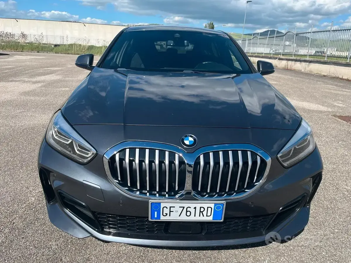 Usata BMW 118 M Sport 150 CV (110 kW) 2021 Grigio Utilitaria