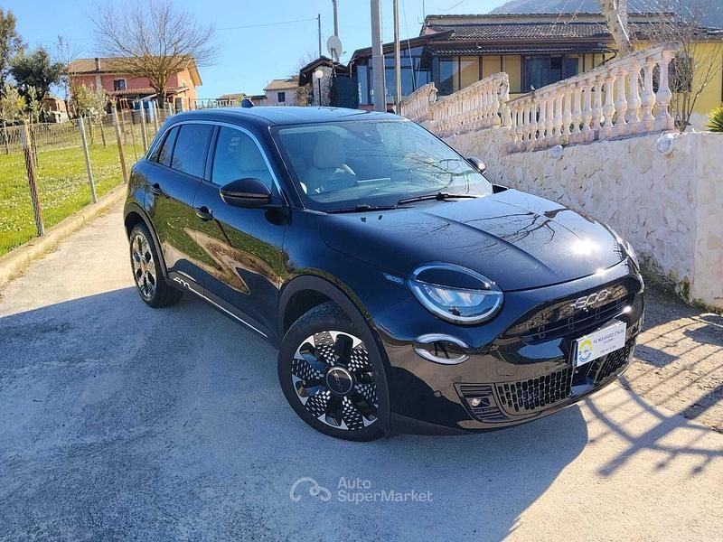 Usata Fiat 600 La Prima 101 CV (74 kW) 2025 Nero SUV