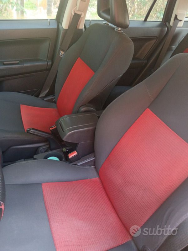 Usata Dodge Caliber 140 CV (102 kW) 2007 Nero Utilitaria