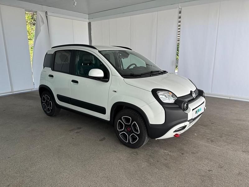 Usata Fiat Panda Cross Cross 70 CV (51 kW) 2024 Bianco Utilitaria