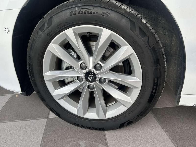 Usado Audi A3 Advanced 150 CV (110 kW) 2025 Blanco Berlina