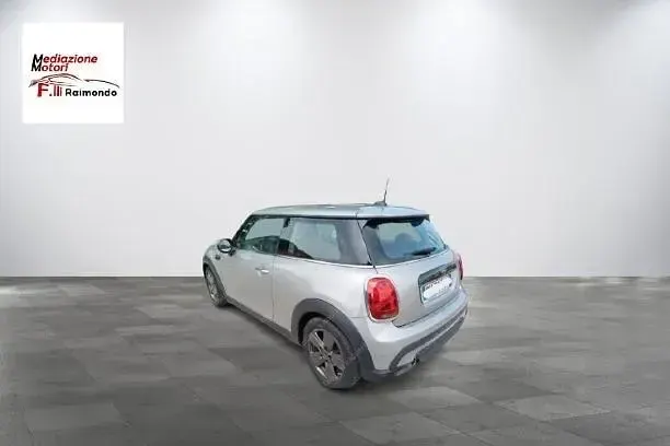 Usata Mini Cooper 136 CV (100 kW) 2023 Argento Utilitaria