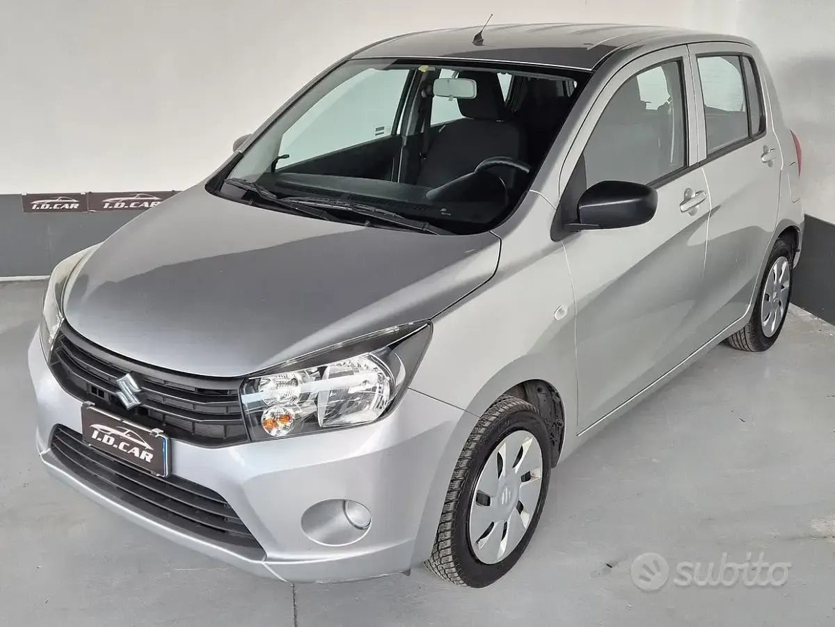 Usata Suzuki Celerio 68 CV (50 kW) 2015 Grigio Utilitaria