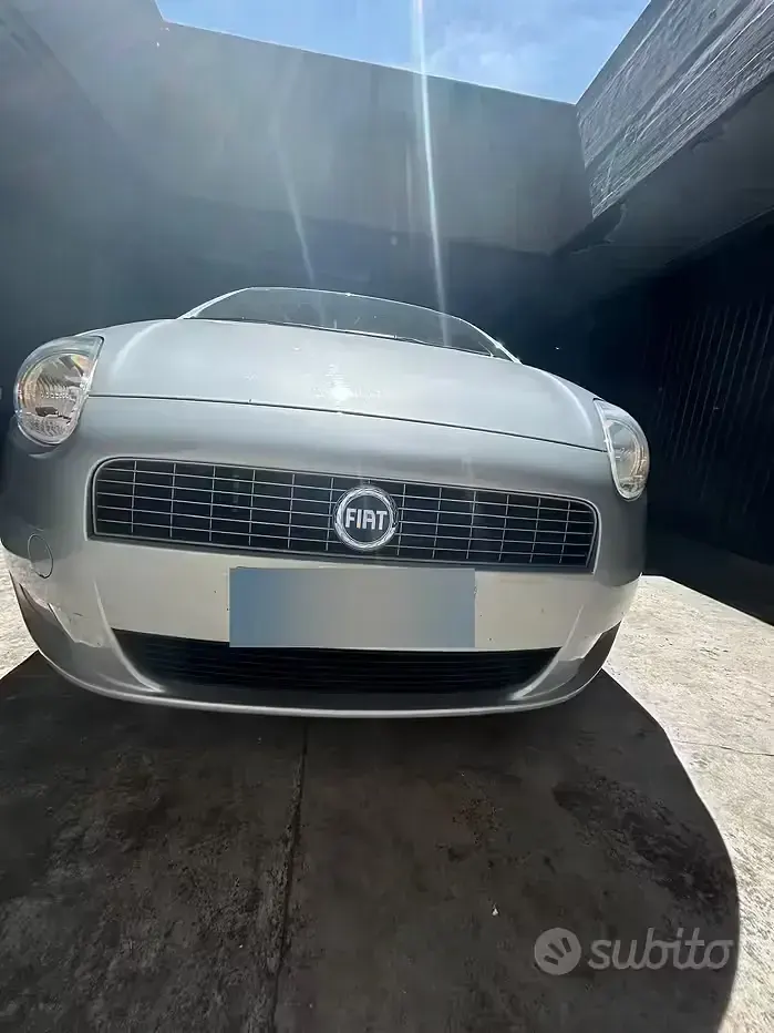 Usata Fiat Punto 77 CV (56 kW) 2007 Grigio Utilitaria