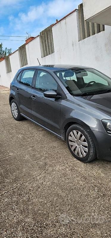 Usata VW Polo 90 CV (66 kW) 2011 Grigio Berlina