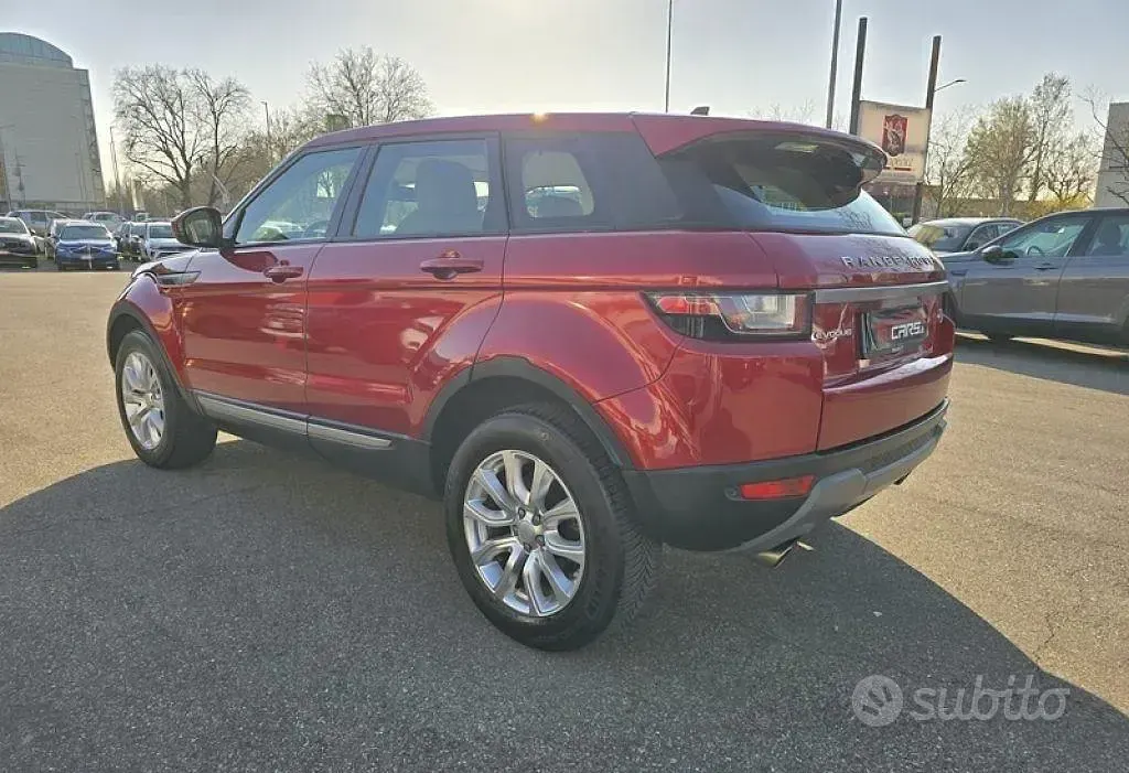 Usata Land Rover Range Rover evoque 179 CV (131 kW) 2016 Rosso SUV