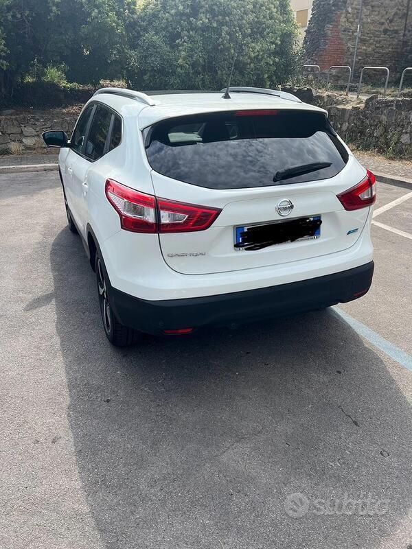 Usata Nissan Qashqai 360º 115 CV (84 kW) 2015 Bianco SUV