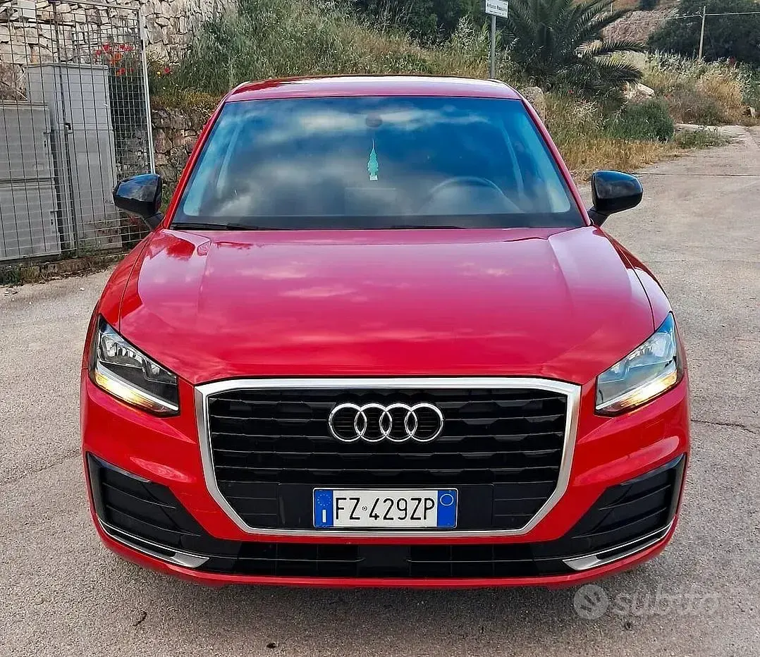 Usata Audi Q2 Admired 116 CV (85 kW) 2020 Rosso SUV