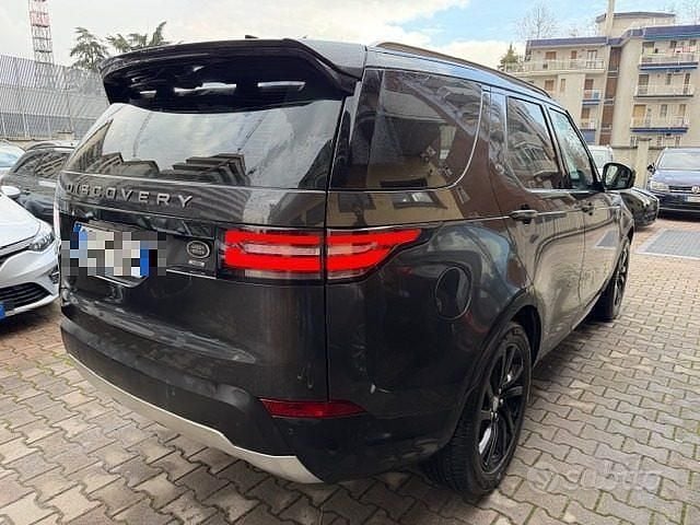 Usata Land Rover Discovery 5 HSE Luxury 241 CV (177 kW) 2017 Grigio SUV