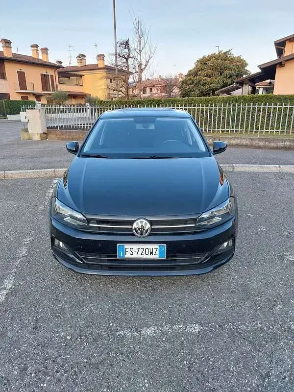 Usata VW Polo Comfortline 75 CV (55 kW) 2019 Nero Utilitaria