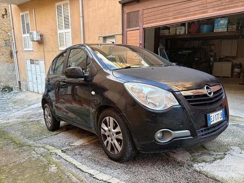 Occasion Opel Agila 94 ch (69 kW) 2011 Noir Citadine