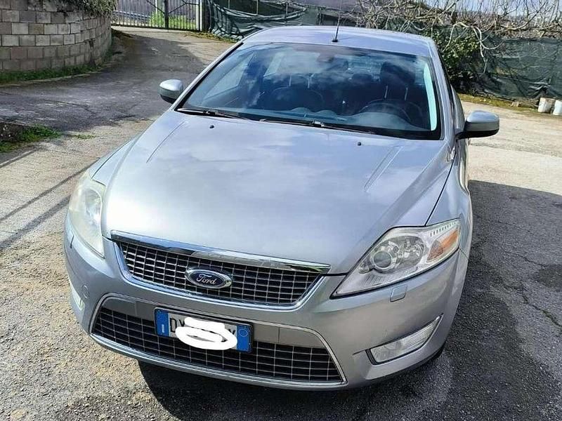 Usata Ford Mondeo Titanium 140 CV (102 kW) 2009 Argento Berlina