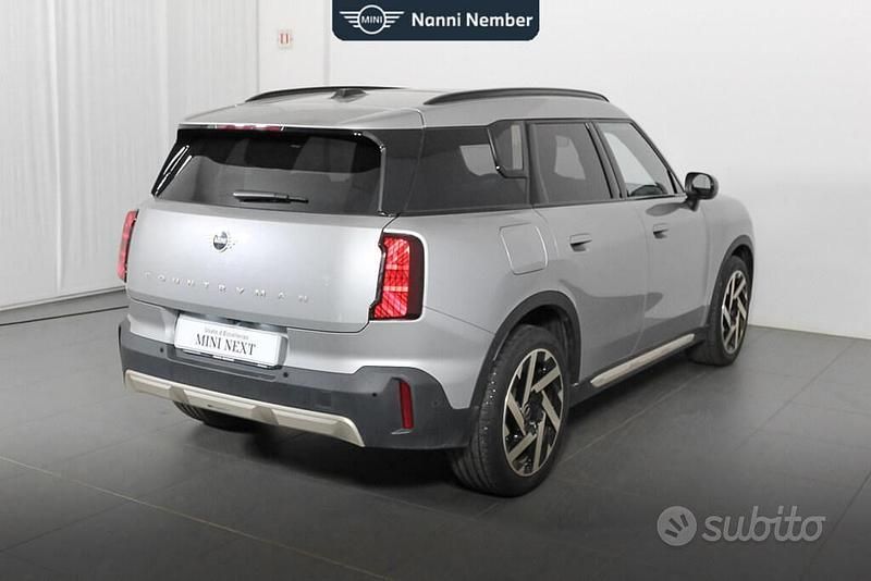 Usata Mini Countryman Favoured 163 CV (119 kW) 2024 Argento SUV