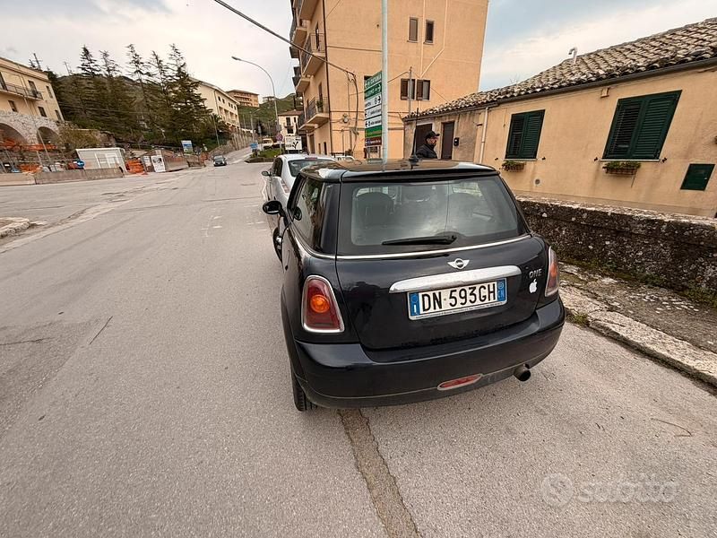 Usata Mini Cooper 2008 Blu Utilitaria
