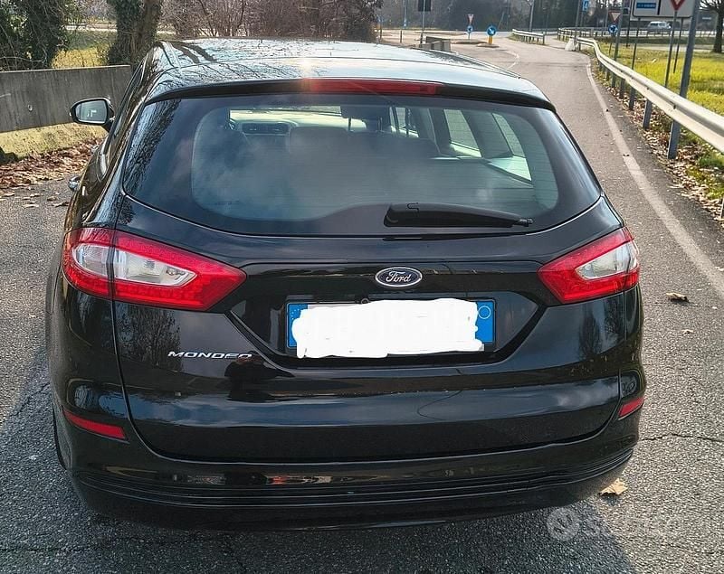 Usata Ford Mondeo 150 CV (110 kW) 2015 Nero Station wagon