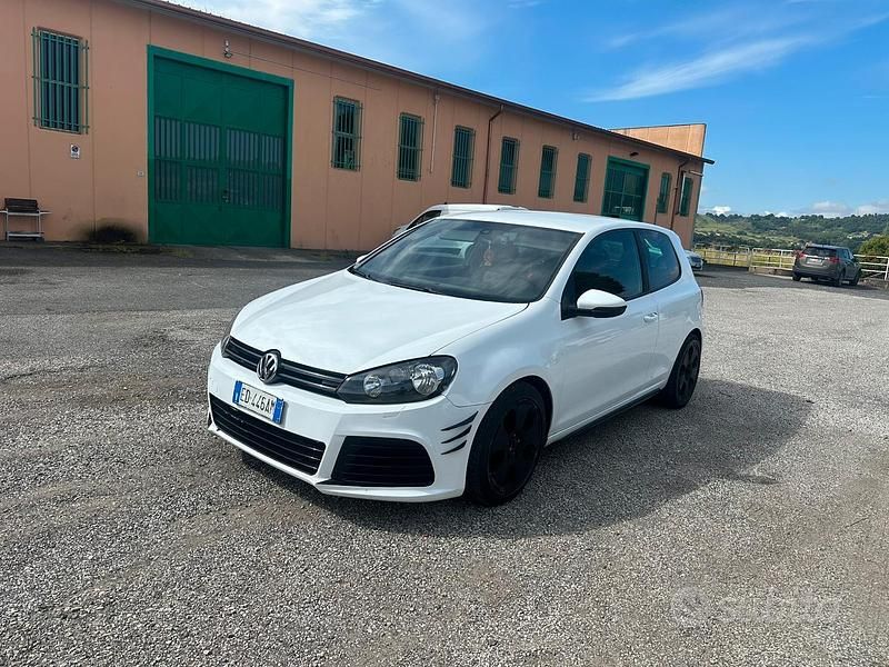 Bianco Usata 2011 VW Golf VI GTD Coupé | 7000 € (Buon prezzo) - Immagine 1/4