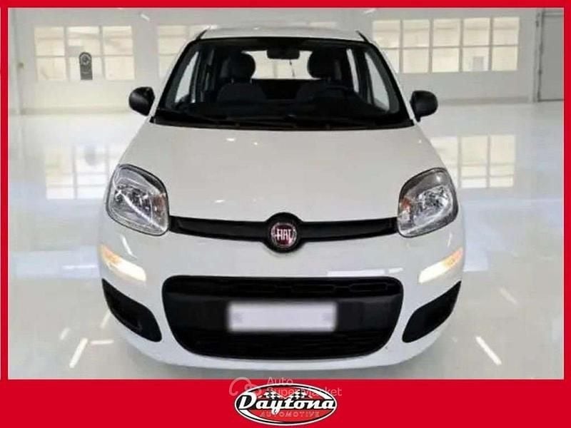 Usata Fiat Panda Sport 69 CV (50 kW) 2021 Bianco pastello Utilitaria