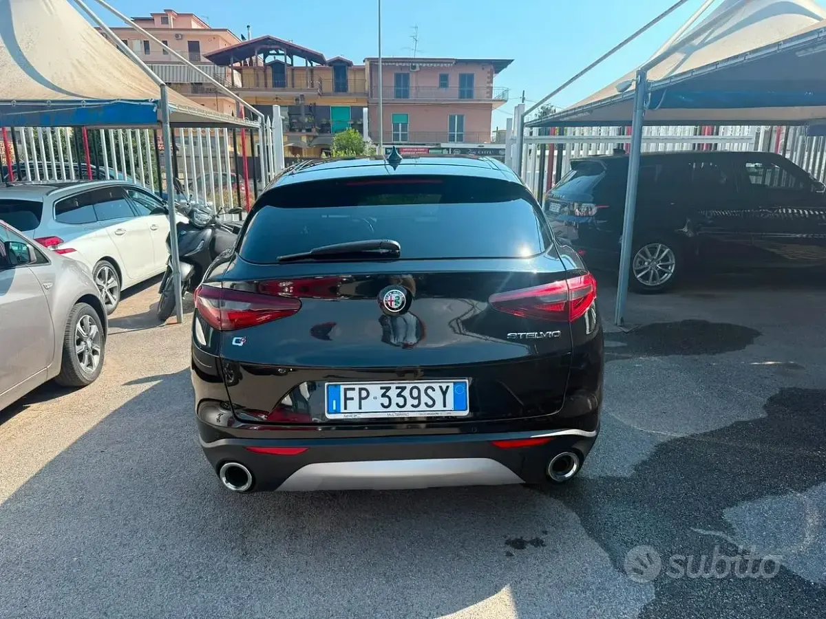 Usata Alfa Romeo Stelvio Super 210 CV (154 kW) 2018 Nero SUV
