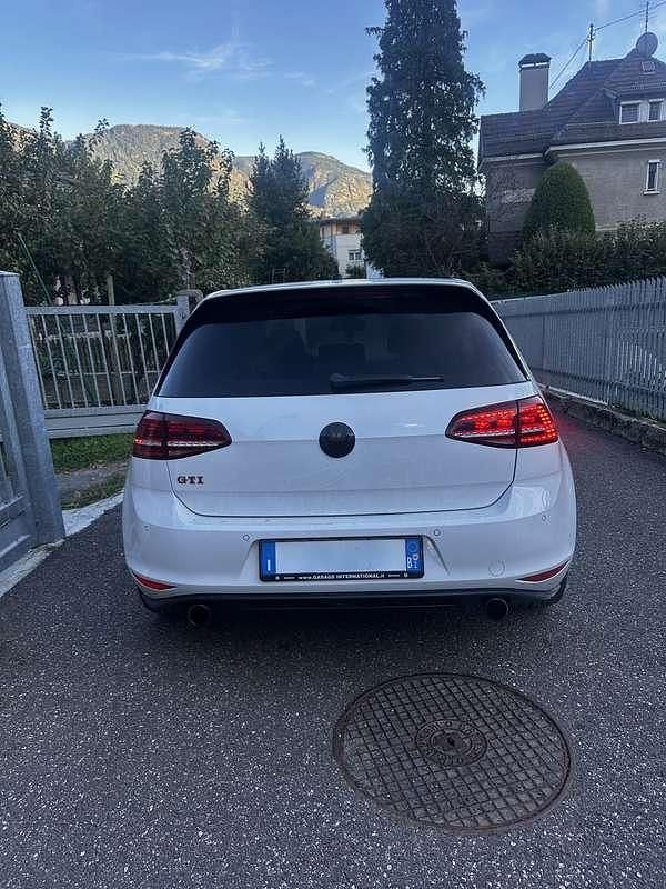 Usata VW Golf VII Business 230 CV (169 kW) 2016 Bianco Berlina