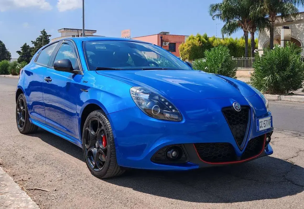 Usata Alfa Romeo Giulietta Sprint 120 CV (88 kW) 2020 Blu/azzurro Utilitaria