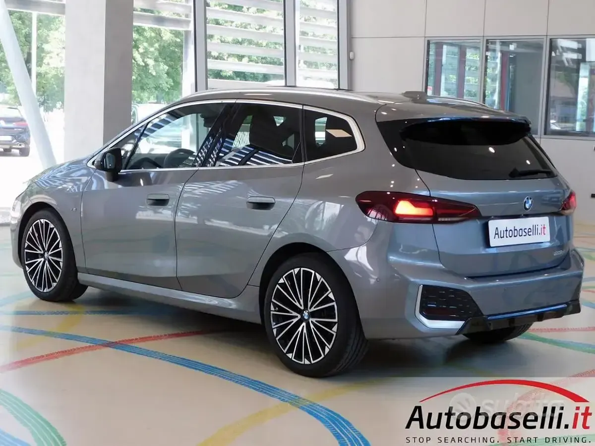 Usata BMW 218 Active Tourer M Sport 150 CV (110 kW) 2023 Grigio Monovolume