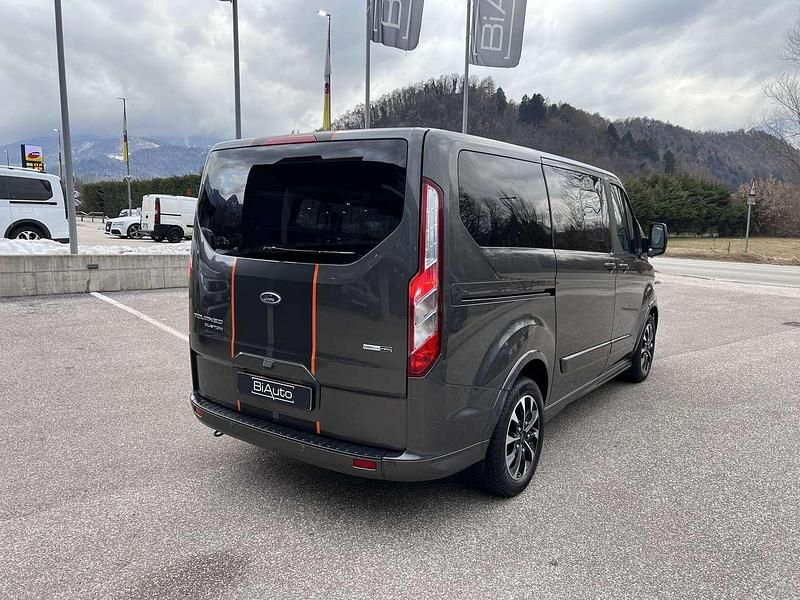 Usata Ford Tourneo Sport 185 CV (136 kW) 2020 Grigio Monovolume