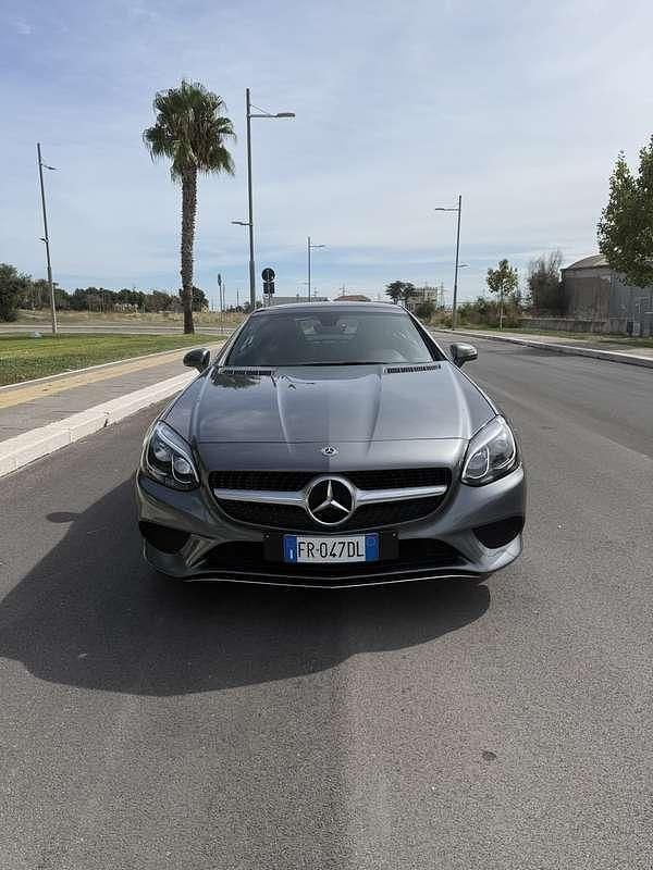 Usata Mercedes SLC200 184 CV (135 kW) 2018 Grigio Cabrio