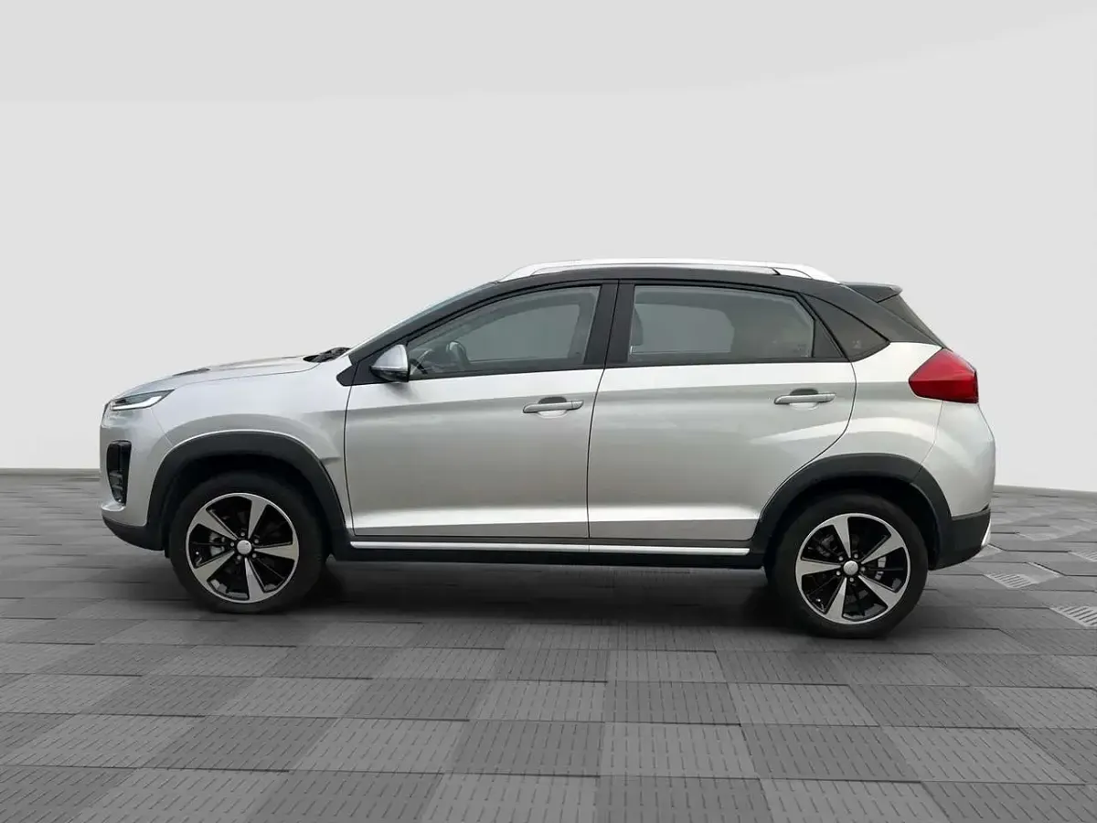 Usata DR DR 3.0 117 CV (86 kW) 2025 Silver con tetto nero lucido SUV