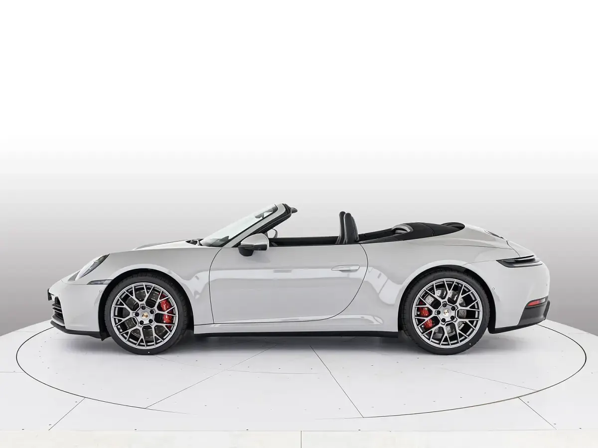 Nuova Porsche 911 480 CV (353 kW) 2026 Cabrio