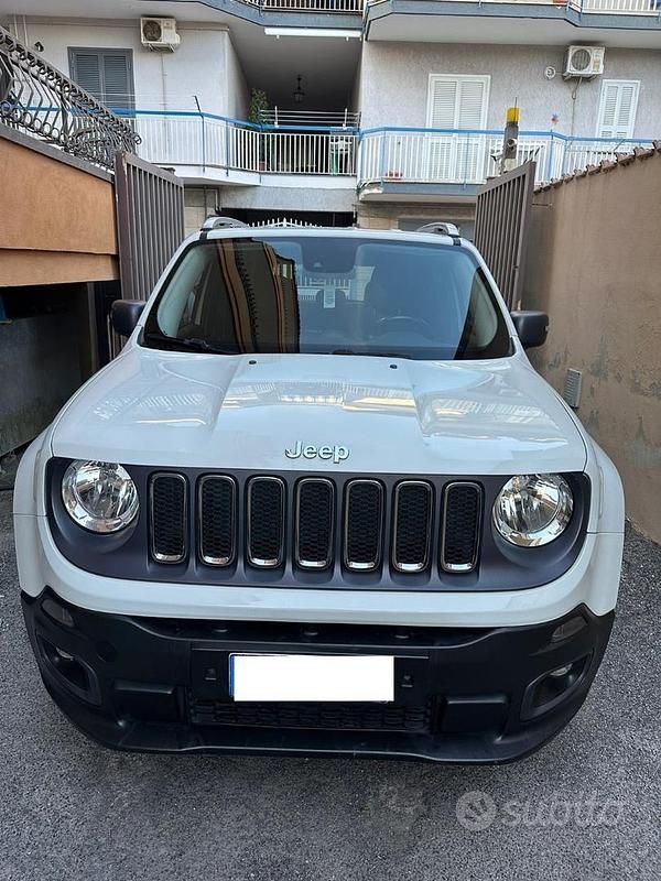 Bianco Usata 2014 Jeep Renegade Limited SUV | 9700 € (Super prezzo) - Immagine 1/4