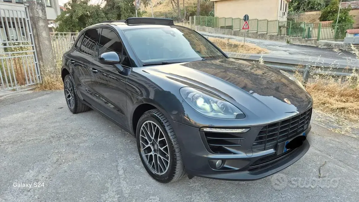 Usata Porsche Macan 250 CV (183 kW) 2018 Grigio SUV