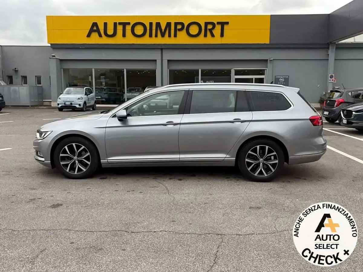 Usata VW Passat Executive 150 CV (110 kW) 2019 Grigio Station wagon