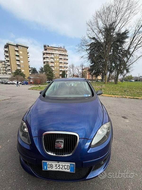 Usata Seat Altea 102 CV (75 kW) 2006 Blu Monovolume