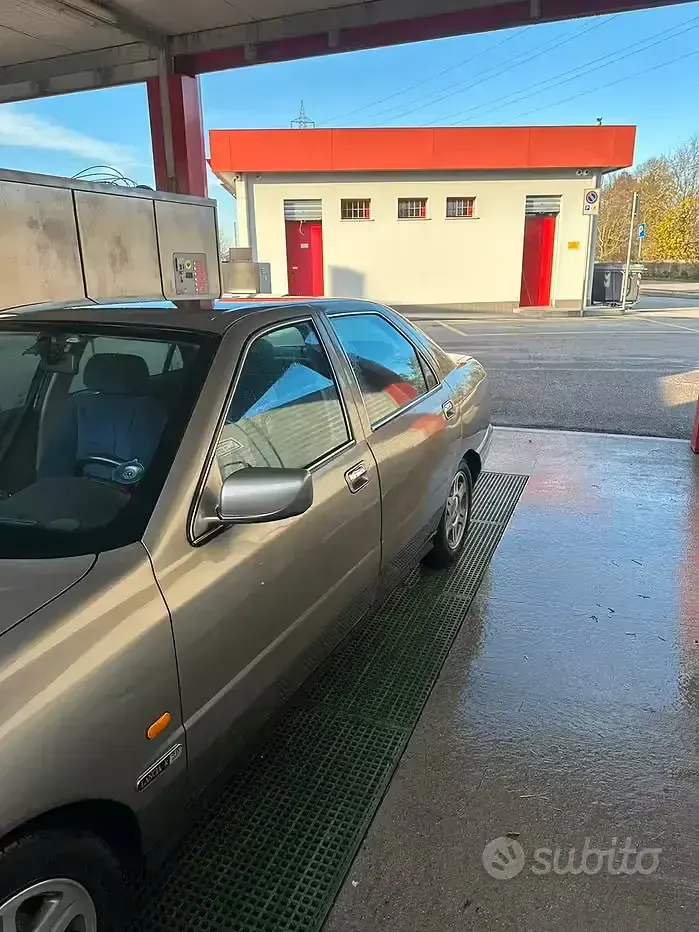 Usata Lancia Kappa 155 CV (114 kW) 2000 Grigio Berlina