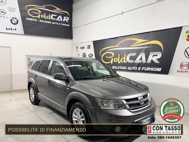 Usata Fiat Freemont 140 CV (102 kW) 2013 Grigio SUV