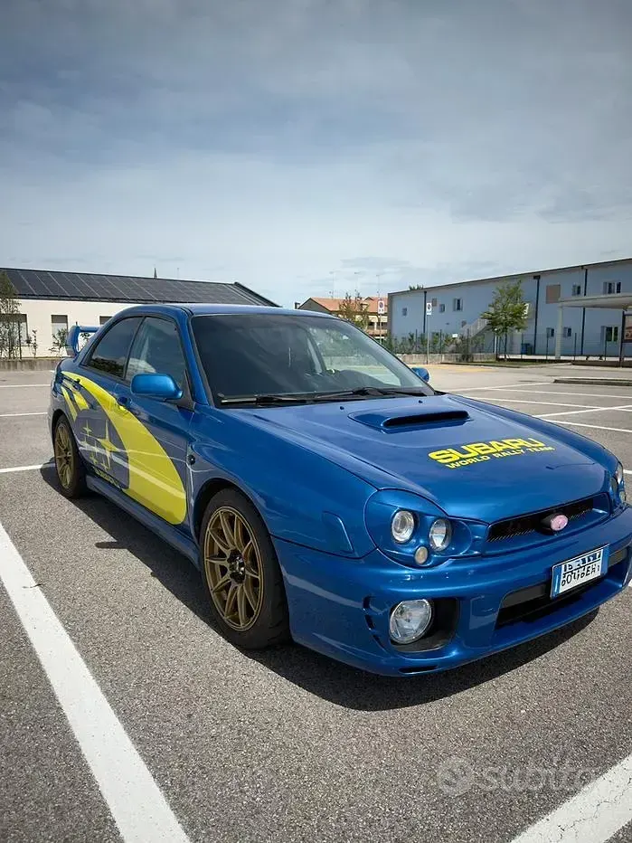 Usata Subaru Impreza 218 CV (160 kW) 2001 Blu Berlina
