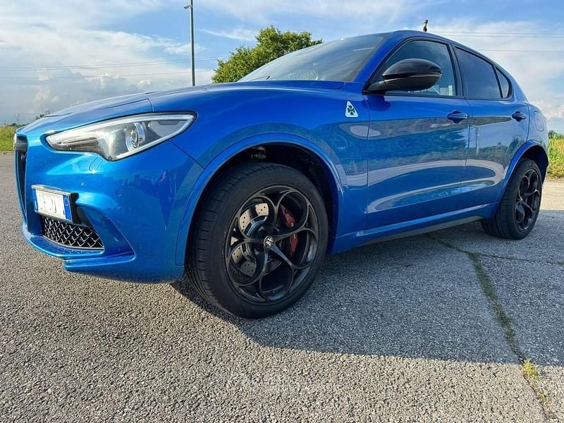 Usata Alfa Romeo Stelvio Quadrifoglio 511 CV (375 kW) 2022 Blu SUV