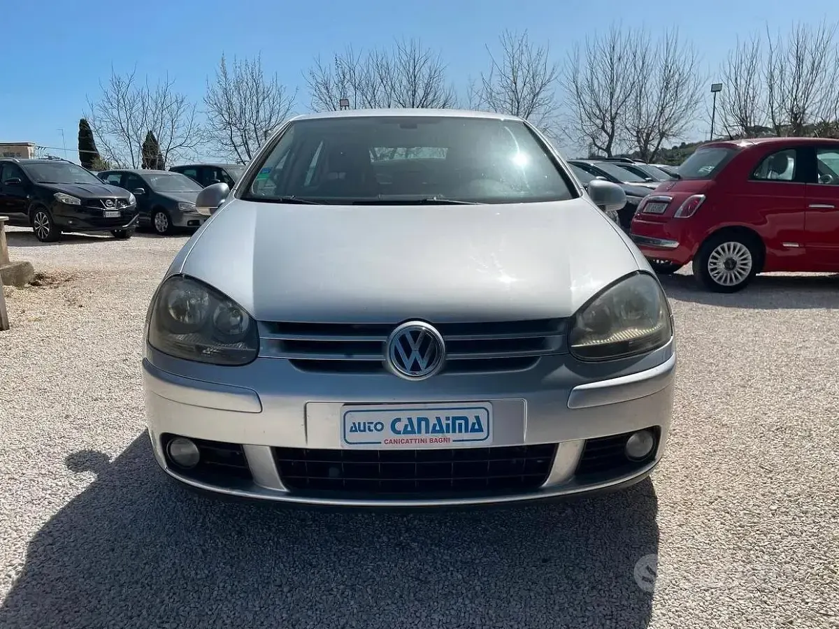 Usata VW Golf IV 140 CV (102 kW) 2004 Grigio Berlina