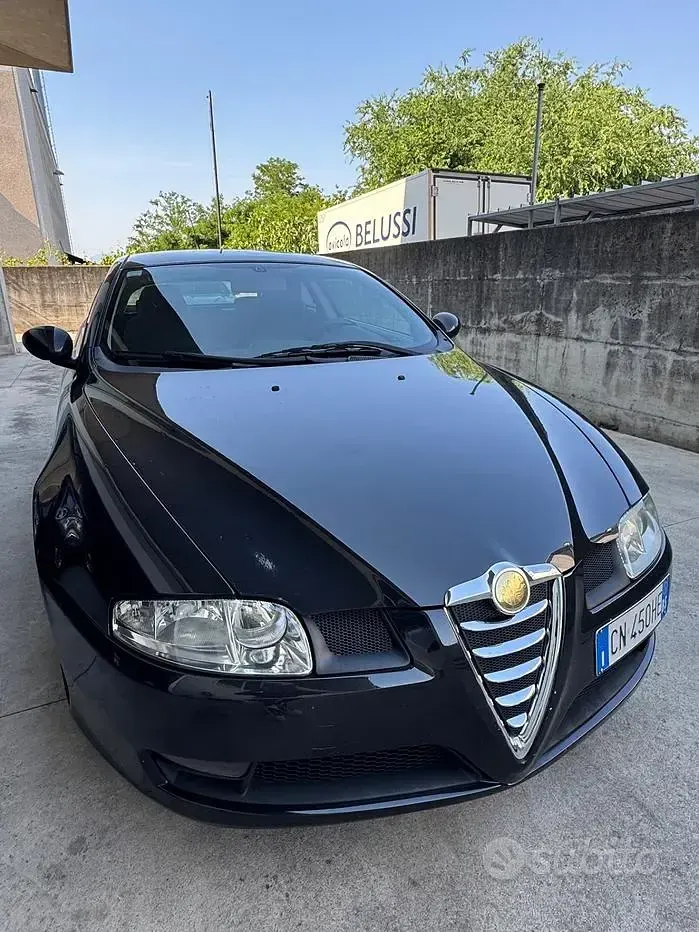 Usata Alfa Romeo GT 150 CV (110 kW) 2004 Nero Coupé