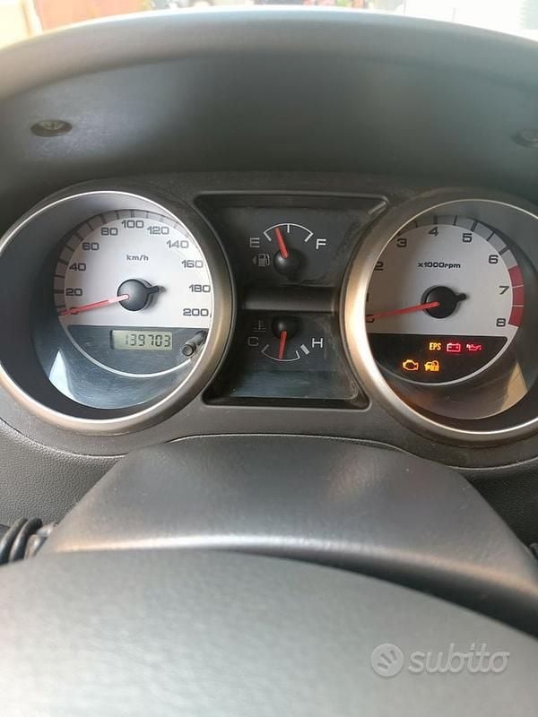 Usata Subaru Justy 2004 Giallo Utilitaria