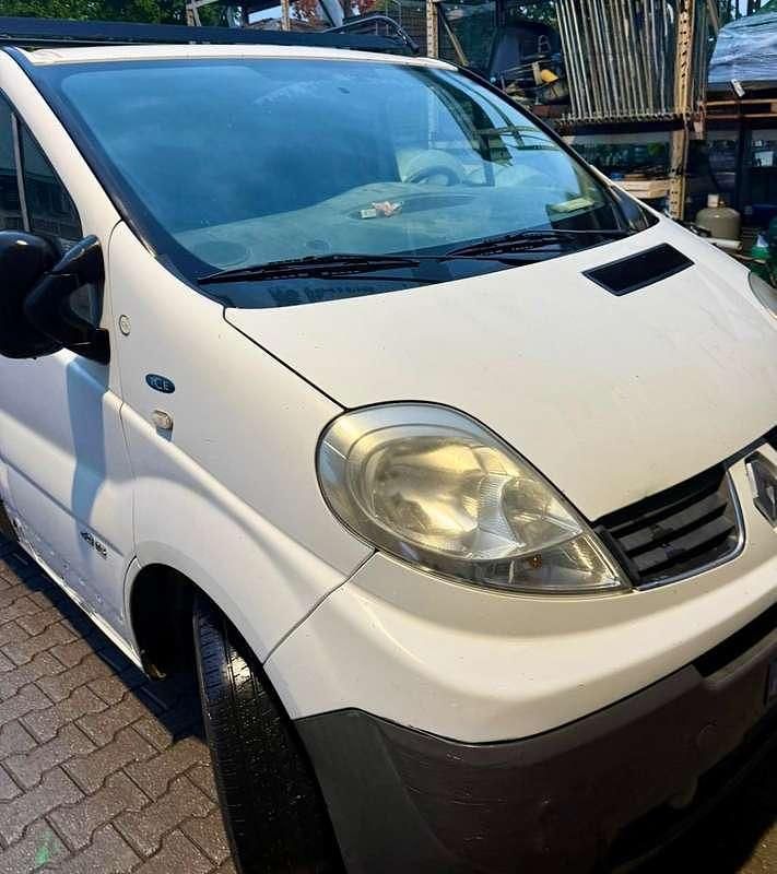 Usata Renault Trafic 190 CV (139 kW) 2011 Monovolume