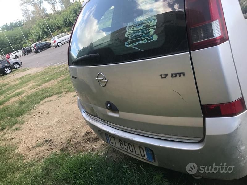 Usata Opel Meriva 75 CV (55 kW) 2005 Grigio Monovolume