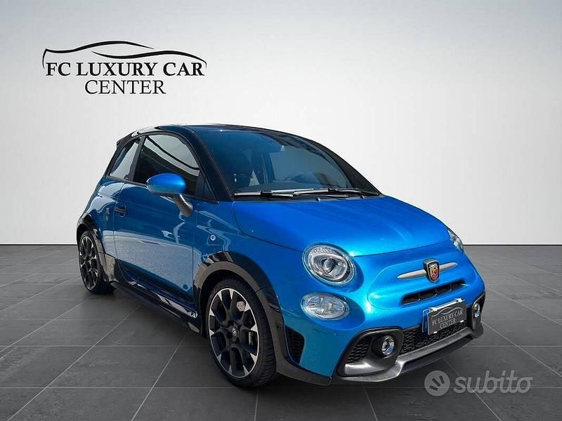 Blu/azzurro Usata 2023 Abarth 695 Due volumi | 32.500 € (Buon prezzo) - Immagine 1/4