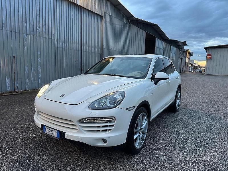 Usata Porsche Cayenne 2011 Bianco SUV