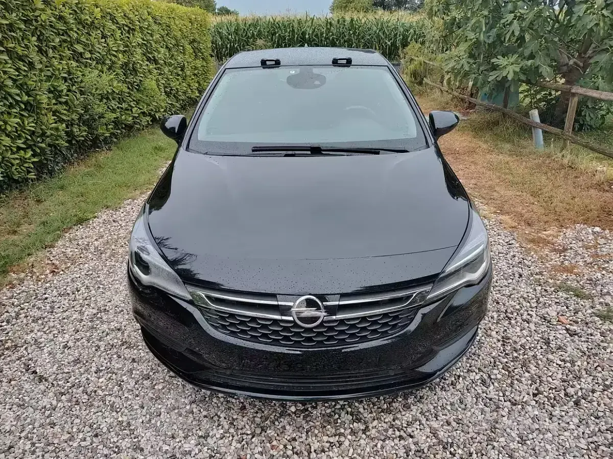 Usata Opel Astra Innovation 150 CV (110 kW) 2019 Nero Berlina