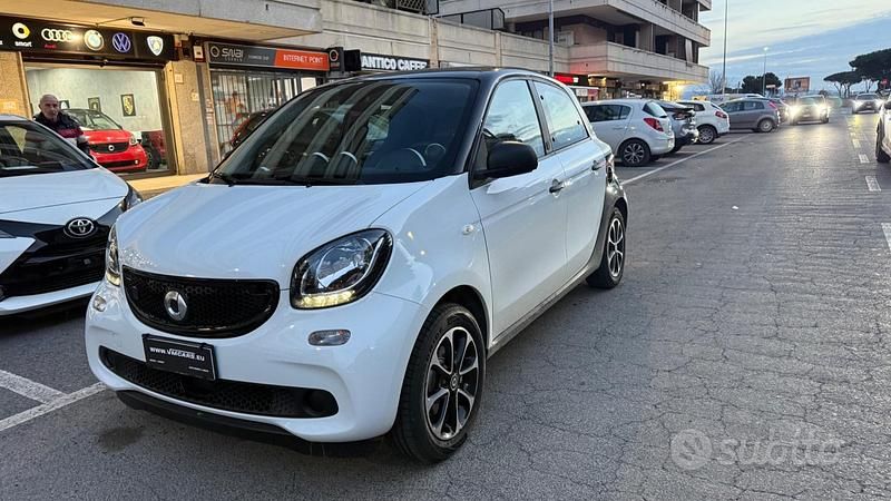 Usata Smart ForFour Electric Drive Passion 41 kW (56 CV) 2019 Bianco Berlina