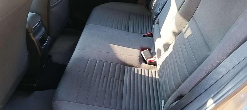 Usata Toyota Auris Active 116 CV (85 kW) 2015 Grigio Berlina