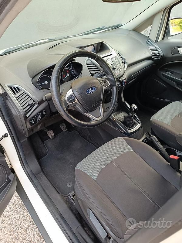 Usata Ford Ecosport Business Edition 125 CV (91 kW) 2015 Beige SUV