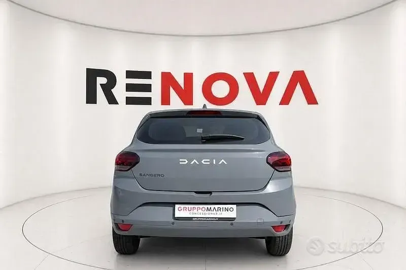 Usata Dacia Sandero Expression 101 CV (74 kW) 2023 Grigio Berlina